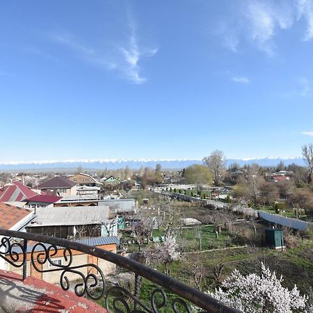 Riverside Karakol Exterior foto
